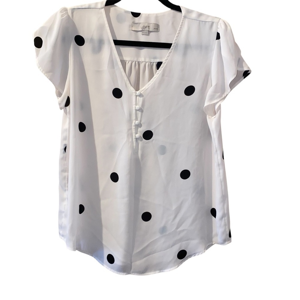 LOFT Women's White Polka Dot Top Size Medium Petite